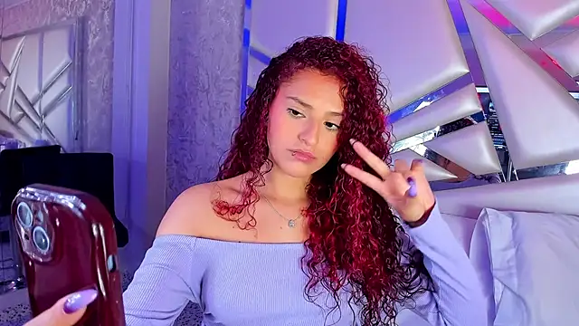 Snapshot of Miia002 chatting on October 23, 3:50 am Miia002 online show from October 23, 3:50 am