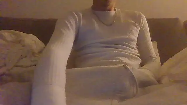 Snapshot of dominateurHot chatting on December 23, 12:30 am dominateurHot online show from December 23, 12:30 am