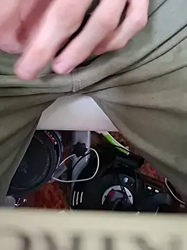 FreezingTie850 online show from March 20, 1:05 pm