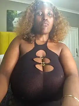 Snapshot of Bustygoddess32 chatting on January 7, 10:52 pm Bustygoddess32 online show from January 7, 10:52 pm