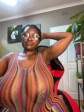 Snapshot of Bustygoddess32 chatting on January 19, 7:26 pm Bustygoddess32 online show from January 19, 7:26 pm