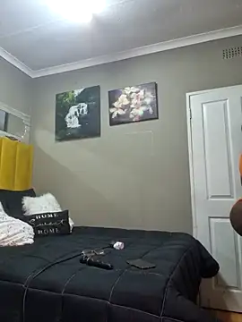 Snapshot of Bustygoddess32 chatting on February 12, 11:30 pm Bustygoddess32 online show from February 12, 11:30 pm