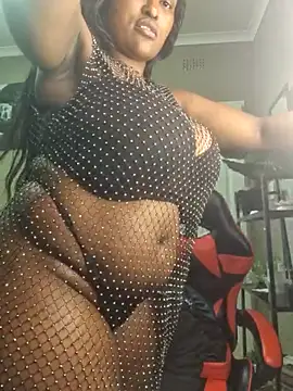 Snapshot of Bustygoddess32 chatting on February 15, 10:21 pm Bustygoddess32 online show from February 15, 10:21 pm