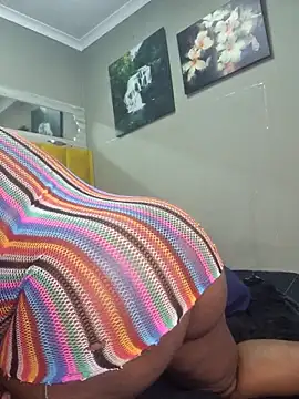 Snapshot of Bustygoddess32 chatting on February 20, 9:42 pm Bustygoddess32 online show from February 20, 9:42 pm