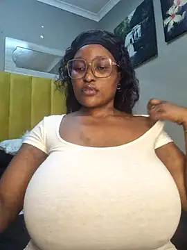 Snapshot of Bustygoddess32 chatting on March 21, 1:13 am Bustygoddess32 online show from March 21, 1:13 am