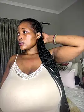 Snapshot of Bustygoddess32 chatting on September 13, 12:21 am Bustygoddess32 online show from September 13, 12:21 am