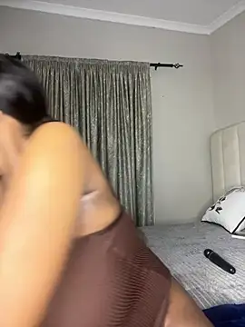 Bustygoddess32 online show from February 4, 1:00 am