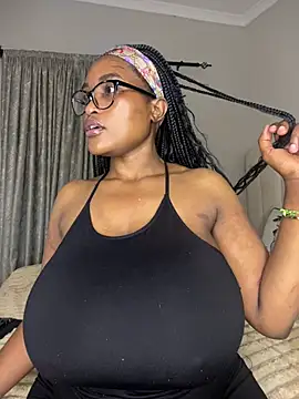 Bustygoddess32 online show from February 13, 1:23 am