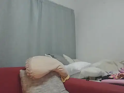 Sexxybella27 online show from May 7, 8:14 pm