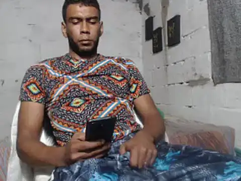 Snapshot of erik_alexander chatting on January 7, 9:18 am erik alexander online show from January 7, 9:18 am