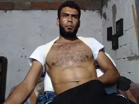 Snapshot of erik_alexander chatting on February 4, 3:00 am erik alexander online show from February 4, 3:00 am