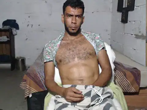 Snapshot of erik_alexander chatting on February 11, 7:02 am erik alexander online show from February 11, 7:02 am