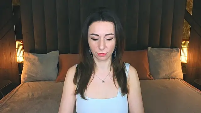 KimmmLi online show from October 17, 6:16 am