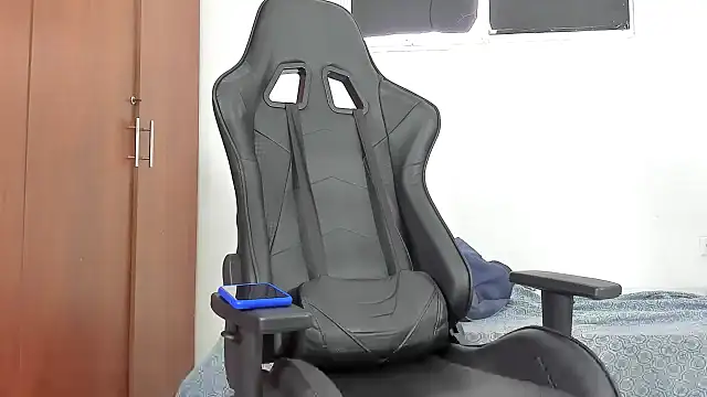 joris vo online show from December 9, 4:15 pm