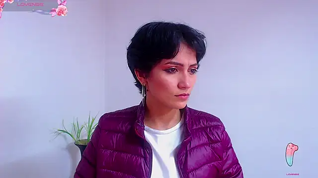 Hannaaaa   online show from December 16, 8:37 pm