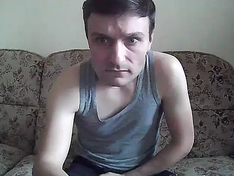 Snapshot of suarez1235 chatting on February 9, 10:08 am suarez1235 online show from February 9, 10:08 am