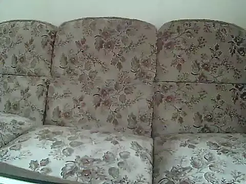 Snapshot of suarez1235 chatting on February 11, 11:15 am suarez1235 online show from February 11, 11:15 am