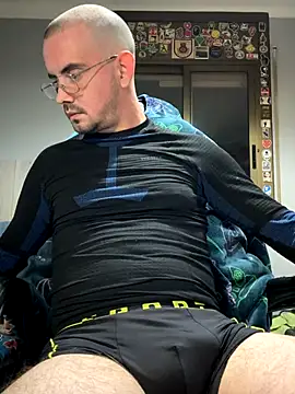 S921993 online show from October 13, 8:42 pm