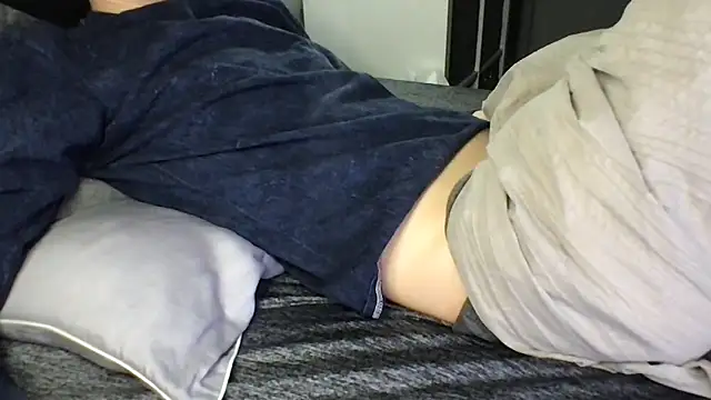 Snapshot of Thomas_lovetolicku chatting on January 23, 10:54 am Thomas lovetolicku online show from January 23, 10:54 am