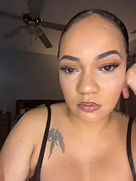 Snapshot of DestineeJayde chatting on October 23, 4:34 am DestineeJayde online show from October 23, 4:34 am