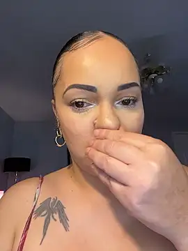 Snapshot of DestineeJayde chatting on January 18, 4:49 am DestineeJayde online show from January 18, 4:49 am