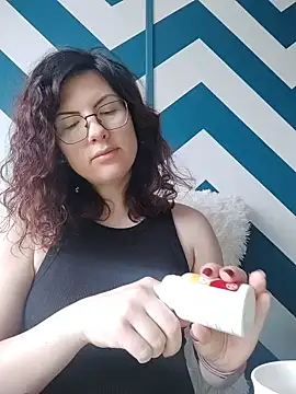 Snapshot of vaders_daughter chatting on February 11, 8:30 am vaders daughter online show from February 11, 8:30 am