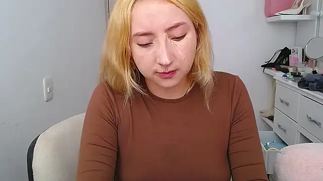 Barbie girl 69 online show from May 21, 4:58 pm