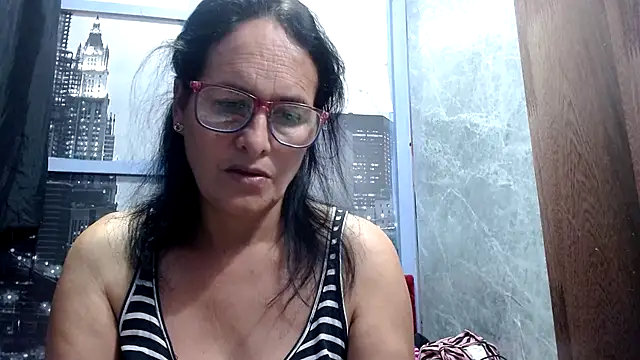 Nastylatinaxxx online show from September 26, 12:42 pm