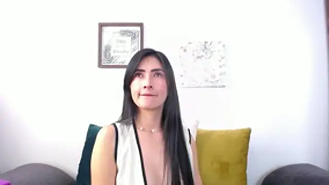 JainaRogers online show from May 4, 7:43 pm