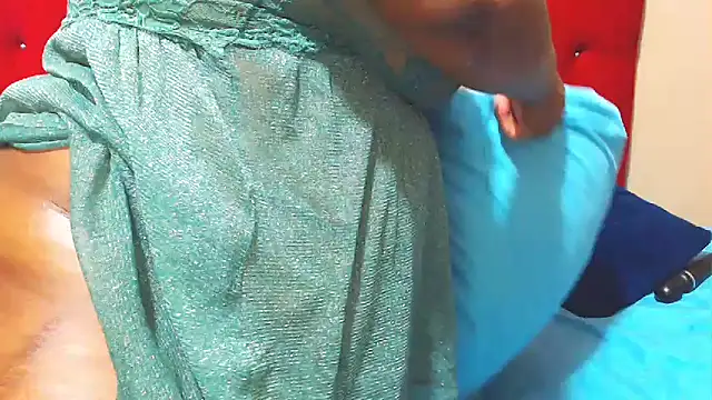 EBONY WILD ASS online show from February 1, 12:18 am