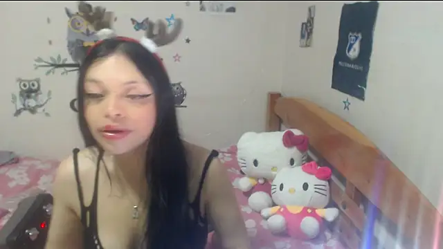 montthbluee online show from December 23, 8:23 am