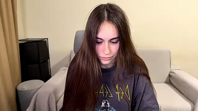 AliceKolltt online show from February 10, 5:06 pm