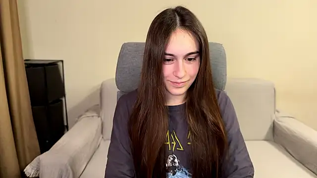 AliceKolltt online show from March 6, 8:27 pm