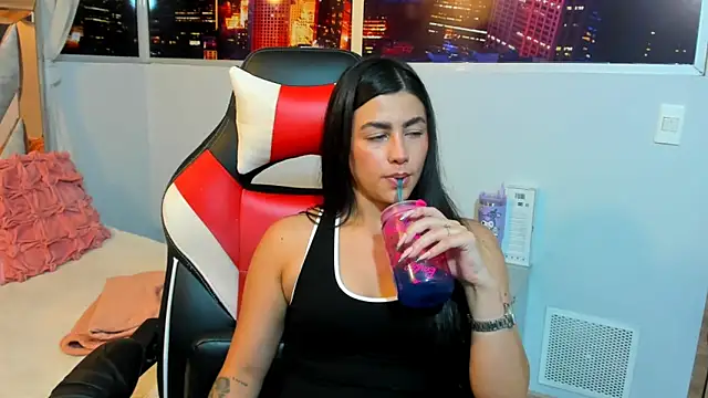 Kendall Sophy online show from March 10, 7:50 pm