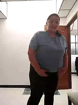 Snapshot of antoniamoreno82 chatting on December 24, 2:33 pm antoniamoreno82 online show from December 24, 2:33 pm