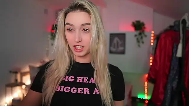 Alexis   Texas online show from December 10, 10:47 pm