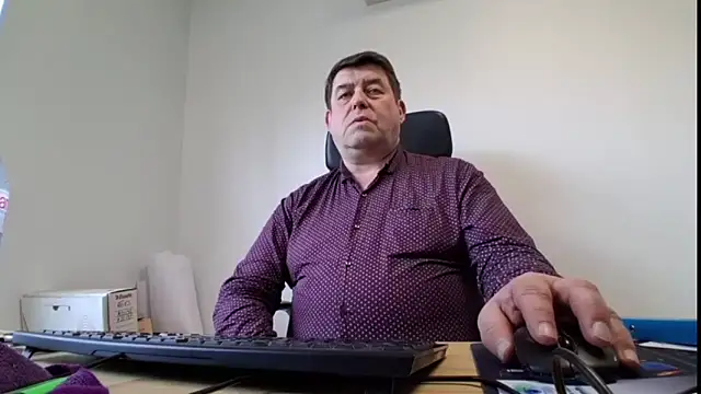 Snapshot of sympatrique chatting on April 16, 3:02 pm sympatrique online show from April 16, 3:02 pm