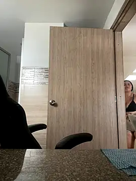 alina stark online show from December 18, 8:04 pm