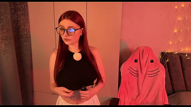 RozieRose online show from November 28, 11:57 am