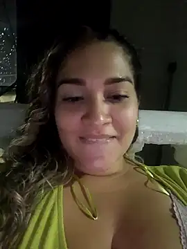 Snapshot of Sara_smiiith211 chatting on December 5, 3:26 am Sara smiiith211 online show from December 5, 3:26 am
