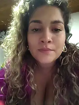 Snapshot of Sara_smiiith211 chatting on December 8, 2:49 am Sara smiiith211 online show from December 8, 2:49 am