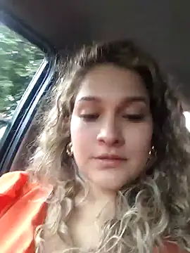 Snapshot of Sara_smiiith211 chatting on January 12, 10:43 pm Sara smiiith211 online show from January 12, 10:43 pm