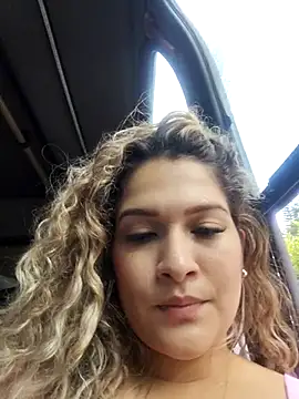Snapshot of Sara_smiiith211 chatting on March 1, 9:48 pm Sara smiiith211 online show from March 1, 9:48 pm
