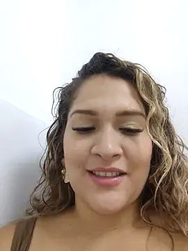 Snapshot of Sara_smiiith211 chatting on March 16, 3:47 am Sara smiiith211 online show from March 16, 3:47 am