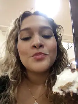 Snapshot of Sara_smiiith211 chatting on March 22, 12:17 am Sara smiiith211 online show from March 22, 12:17 am