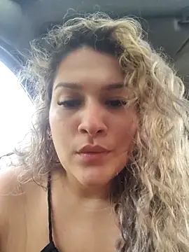 Sara smiiith211 online show from February 15, 10:06 pm