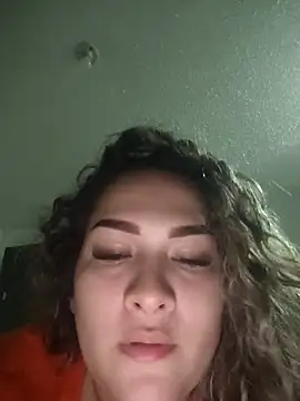 Snapshot of Sara_smiiith211 chatting on May 14, 9:10 pm Sara smiiith211 online show from May 14, 9:10 pm