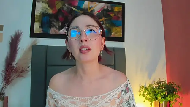 Emilywatsonn online show from March 14, 12:21 am