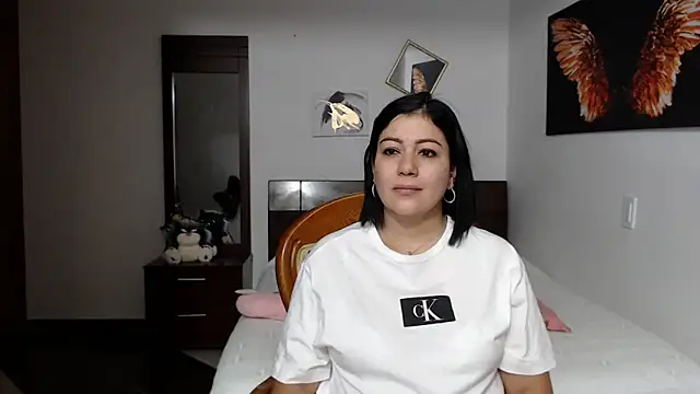 Snapshot of EmilyPeytonn chatting on February 24, 12:26 pm EmilyPeytonn online show from February 24, 12:26 pm