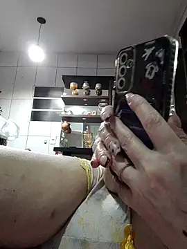 Snapshot of marcialoira chatting on November 29, 12:13 am marcialoira online show from November 29, 12:13 am